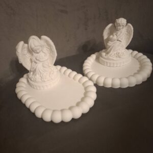 Pladenj z enim angelom